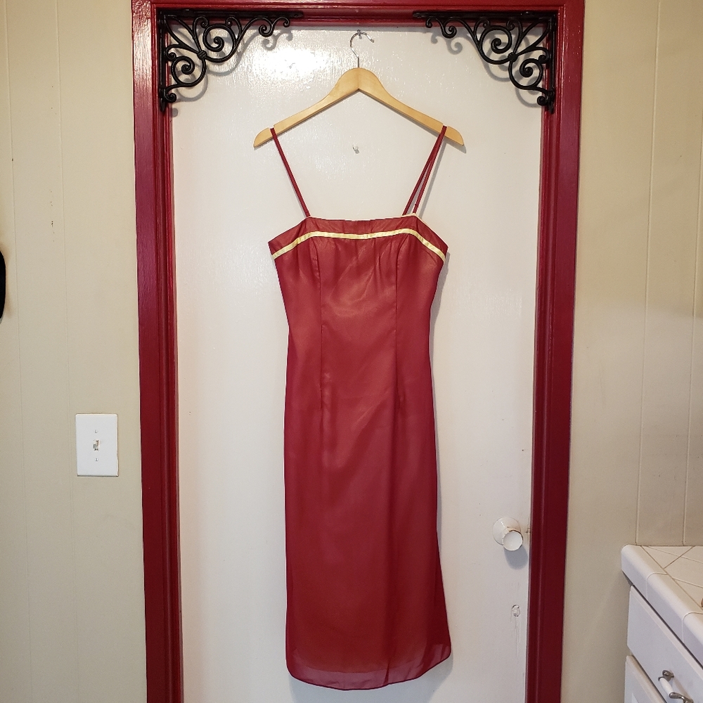 Bella Formal By Venus Red Spaghetti Straps/Strapless Dress